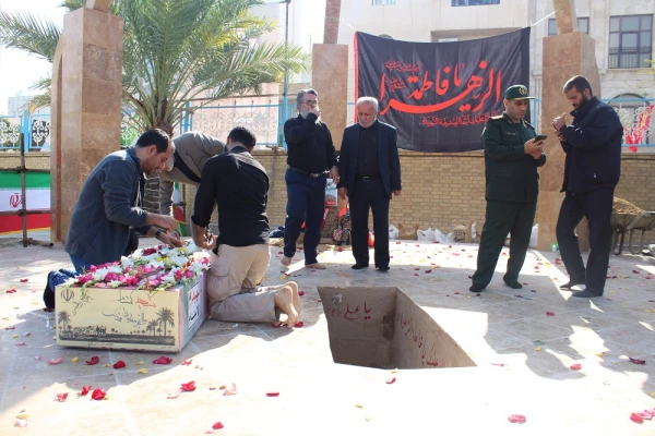 در دانشگاه فرهنگیان استان بوشهر؛
پیکر پاک شهید 17 ساله خوشنام دفاع مقدس تشییع و تدفین شد 2