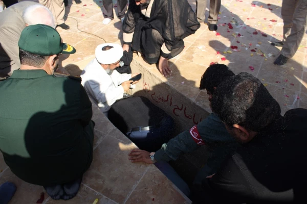 در دانشگاه فرهنگیان استان بوشهر؛
پیکر پاک شهید 17 ساله خوشنام دفاع مقدس تشییع و تدفین شد 13