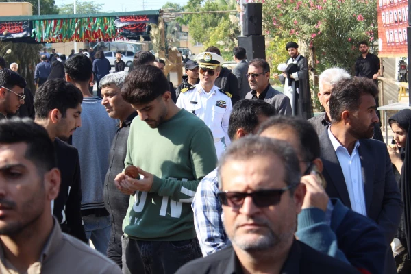 در دانشگاه فرهنگیان استان بوشهر؛
پیکر پاک شهید 17 ساله خوشنام دفاع مقدس تشییع و تدفین شد 36