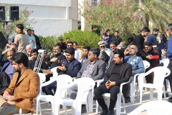 در دانشگاه فرهنگیان استان بوشهر؛
پیکر پاک شهید 17 ساله خوشنام دفاع مقدس تشییع و تدفین شد 33