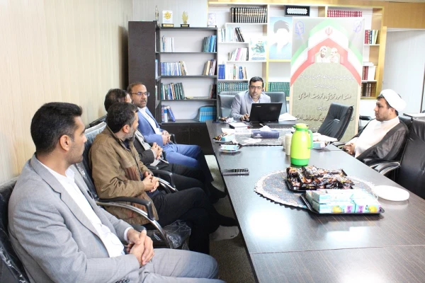 در راستای رویدادهای ملی هفته امور تربیتی و تربیت اسلامی دانشگاه فرهنگیان؛
برگزاری هم اندیشی مدرسان گروه معارف اسلامی دانشگاه فرهنگیان استان بوشهر با موضوع تربیت اسلامی  4