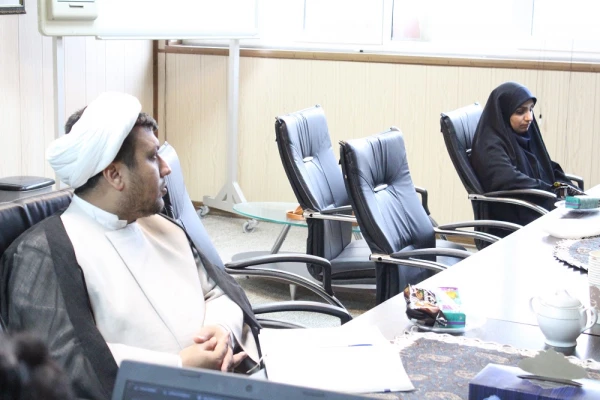 در راستای رویدادهای ملی هفته امور تربیتی و تربیت اسلامی دانشگاه فرهنگیان؛
برگزاری هم اندیشی مدرسان گروه معارف اسلامی دانشگاه فرهنگیان استان بوشهر با موضوع تربیت اسلامی  6