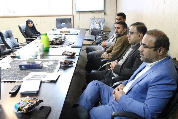 در راستای رویدادهای ملی هفته امور تربیتی و تربیت اسلامی دانشگاه فرهنگیان؛
برگزاری هم اندیشی مدرسان گروه معارف اسلامی دانشگاه فرهنگیان استان بوشهر با موضوع تربیت اسلامی  7