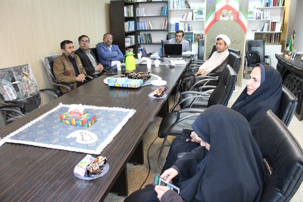 در راستای رویدادهای ملی هفته امور تربیتی و تربیت اسلامی دانشگاه فرهنگیان؛
برگزاری هم اندیشی مدرسان گروه معارف اسلامی دانشگاه فرهنگیان استان بوشهر با موضوع تربیت اسلامی  10