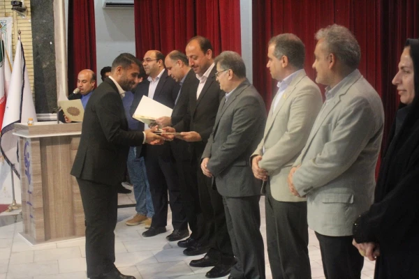 با حضور مدیرکل آموزش و پرورش استان بوشهر؛
آئین پایانی دوازدهمین جشنواره تدریس برتر پردیس علامه طباطبایی بوشهر برگزار شد 3