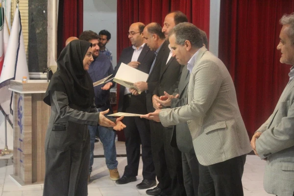 با حضور مدیرکل آموزش و پرورش استان بوشهر؛
آئین پایانی دوازدهمین جشنواره تدریس برتر پردیس علامه طباطبایی بوشهر برگزار شد 4