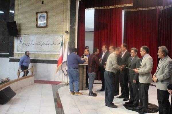 با حضور مدیرکل آموزش و پرورش استان بوشهر؛
آئین پایانی دوازدهمین جشنواره تدریس برتر پردیس علامه طباطبایی بوشهر برگزار شد 6