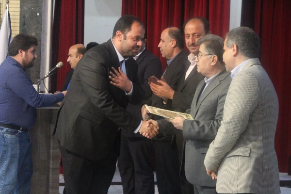 با حضور مدیرکل آموزش و پرورش استان بوشهر؛
آئین پایانی دوازدهمین جشنواره تدریس برتر پردیس علامه طباطبایی بوشهر برگزار شد 3