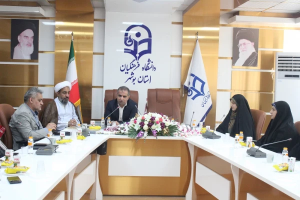 سرپرست پردیس بنت الهدی صدر بوشهر شد 11