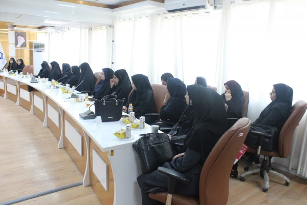 سرپرست پردیس بنت الهدی صدر بوشهر شد 16