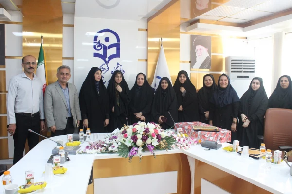 سرپرست پردیس بنت الهدی صدر بوشهر شد 21