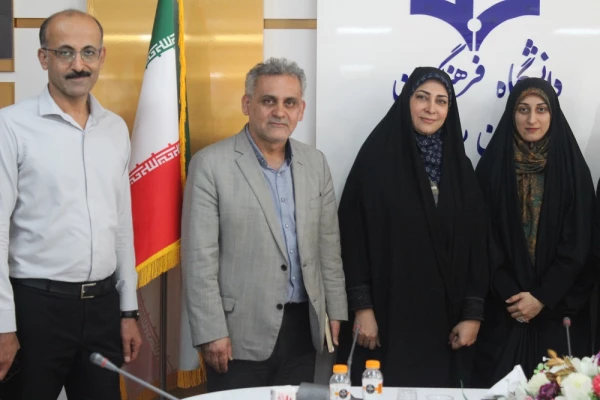 سرپرست پردیس بنت الهدی صدر بوشهر شد 25