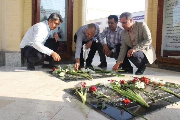 به مناسبت آغاز هفته دفاع مقدس؛
برگزاری آئین تجدید میثاق دانشگاهیان دانشگاه فرهنگیان استان بوشهر با شهدا 2