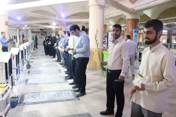 به مناسبت آغاز هفته دفاع مقدس؛
برگزاری آئین تجدید میثاق دانشگاهیان دانشگاه فرهنگیان استان بوشهر با شهدا 2