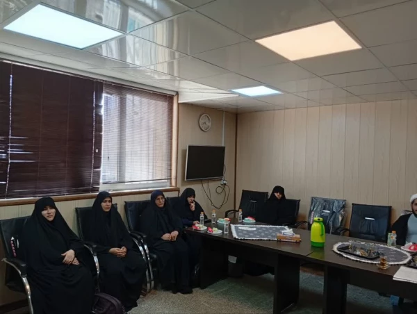 برگزاری نشست مسئول نهاد رهبری دانشگاه فرهنگیان استان بوشهر با مبلغین و ائمه جماعات دانشگاه 7