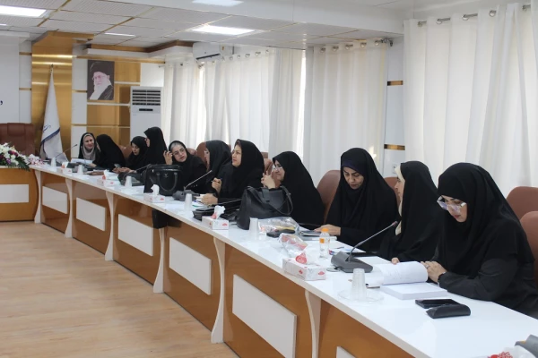 با حضور رئیس دانشگاه فرهنگیان استان بوشهر؛ 
برگزاری دوره بازآموزی کارورزی ۱ و ۳ اساتید دانشگاه فرهنگیان بوشهر 9