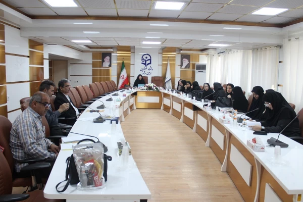 با حضور رئیس دانشگاه فرهنگیان استان بوشهر؛ 
برگزاری دوره بازآموزی کارورزی ۱ و ۳ اساتید دانشگاه فرهنگیان بوشهر 11