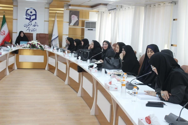 با حضور رئیس دانشگاه فرهنگیان استان بوشهر؛ 
برگزاری دوره بازآموزی کارورزی ۱ و ۳ اساتید دانشگاه فرهنگیان بوشهر 13