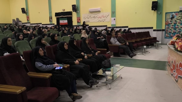 به مناسبت هفته سلامت روان؛
همایش سلامت روان در پردیس بنت الهدی صدر بوشهر برگزار شد 4