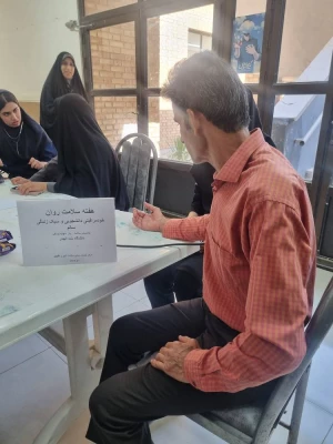 برپایی ایستگاه سلامت جسم و روان در پردیس بنت الهدی صدر بوشهر 9