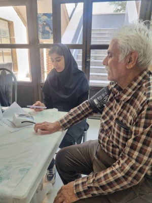 برپایی ایستگاه سلامت جسم و روان در پردیس بنت الهدی صدر بوشهر 13