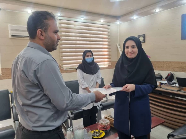 برپایی ایستگاه سلامت جسم و روان در پردیس بنت الهدی صدر بوشهر 24