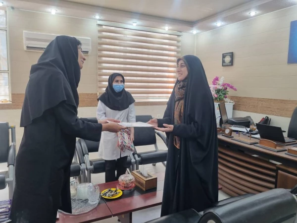 برپایی ایستگاه سلامت جسم و روان در پردیس بنت الهدی صدر بوشهر 26