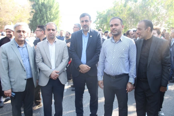 حضور پر شور دانشگاهیان دانشگاه فرهنگیان استان بوشهر در راهپیمایی 13 آبان ماه 3