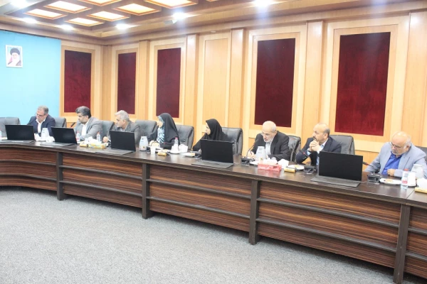 با حضور استاندار بوشهر؛
نشست هیات امنای دانشگاه فرهنگیان استان بوشهر برگزار شد 4