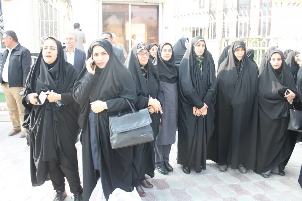 حضور دانشگاهیان دانشگاه فرهنگیان استان بوشهر در مراسم تشییع شهید مدافع امنیت 5